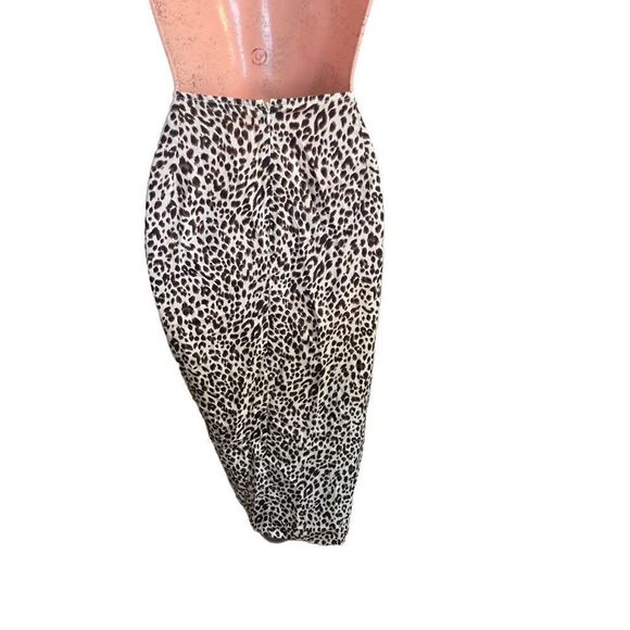 VERY J Ruched Animal Print Midi Skirt Size Large  Hand Measures Smaller - Picture 2 of 10